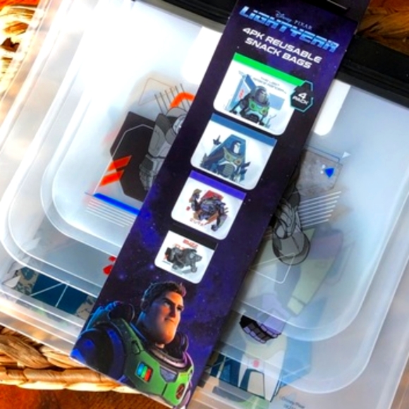 Lightyear Reusable Snack Bags 4 pk NWT - Picture 2 of 4